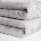 Alivio Medium Faux Fur Mink Throw Luxury Super Soft Plain Bed Sofa Settee Throw Blanket - Light Silver